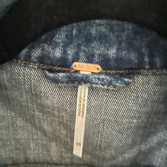 Free People Rumors denim jacket XS - new without tags never worn - Picture 6 of 7